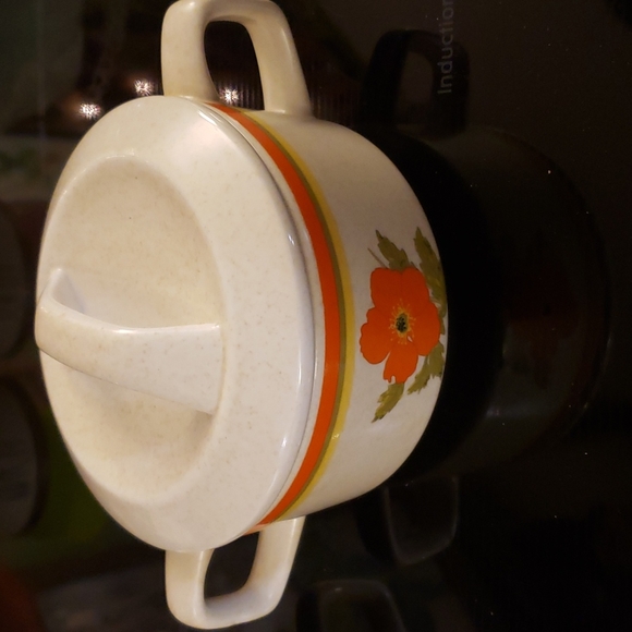 Temper-ware sugar and creamer bowls - Picture 2 of 5